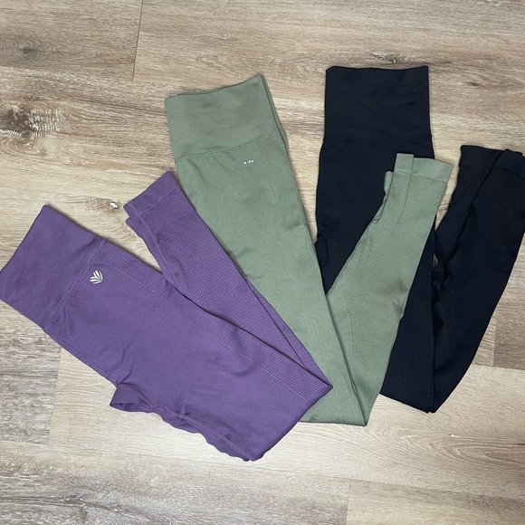 Forever 21 Pants - 3 Pair of Seamless Leggings